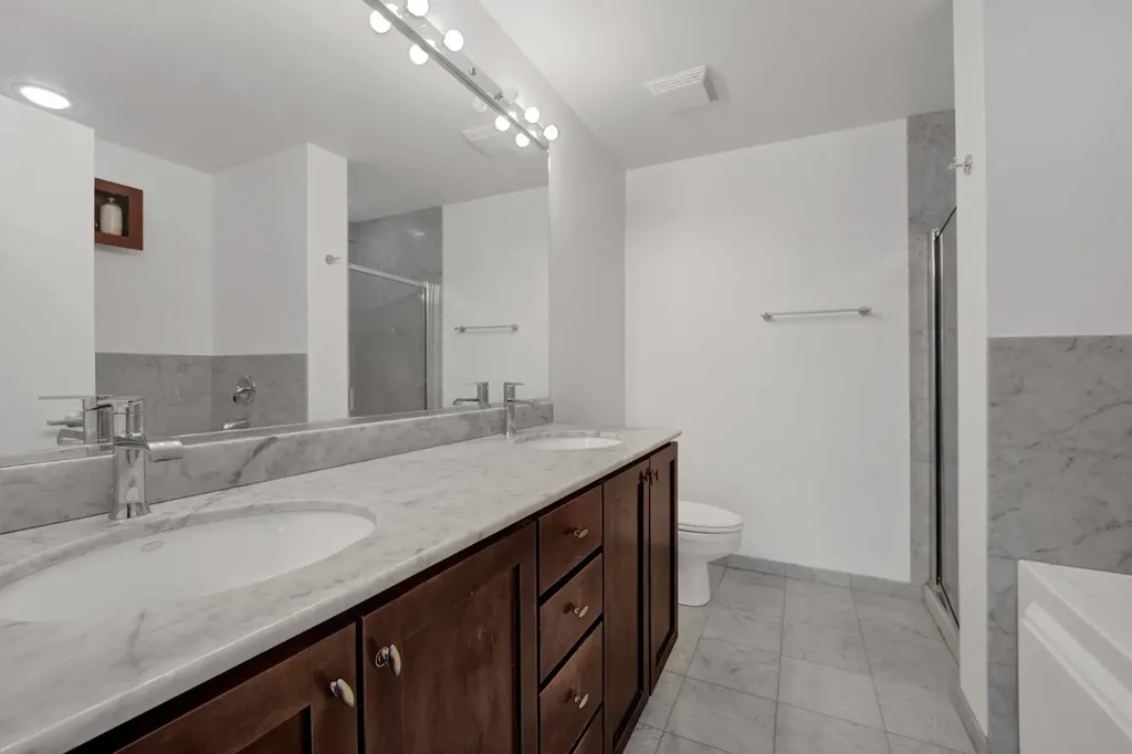 1000 West 15th Street Chicago IL 60608