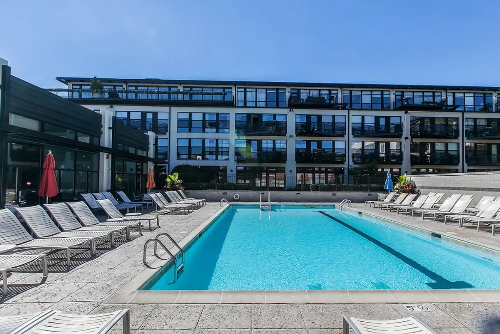 1000 West 15th Street Chicago IL 60608
