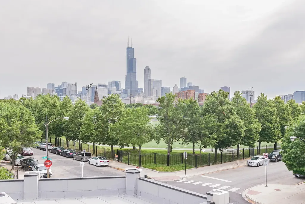 1000 West 15th Street Chicago IL 60608