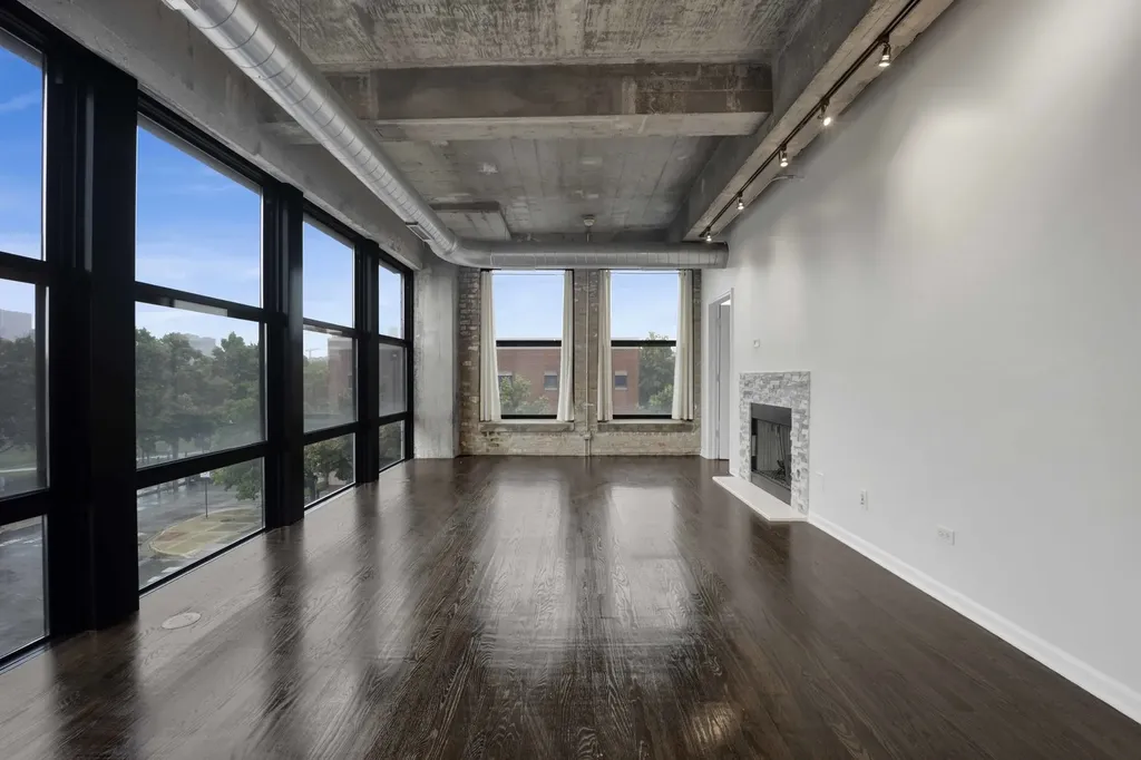 1000 West 15th Street Chicago IL 60608