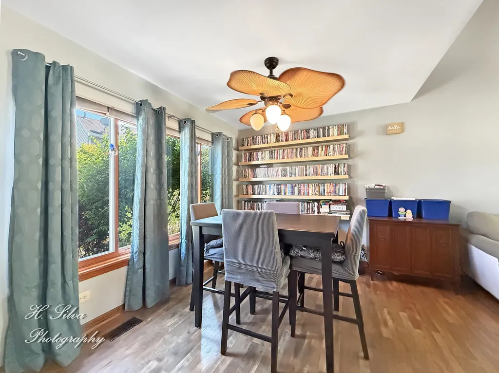 830 Dogwood Lane Lake In The Hills IL 60156