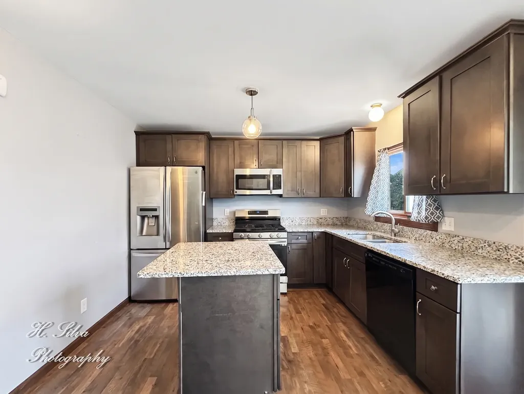 830 Dogwood Lane Lake In The Hills IL 60156