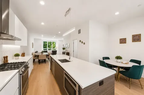 525 North Bishop Street Chicago IL 60642