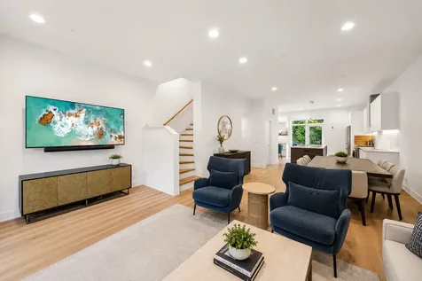 525 North Bishop Street Chicago IL 60642