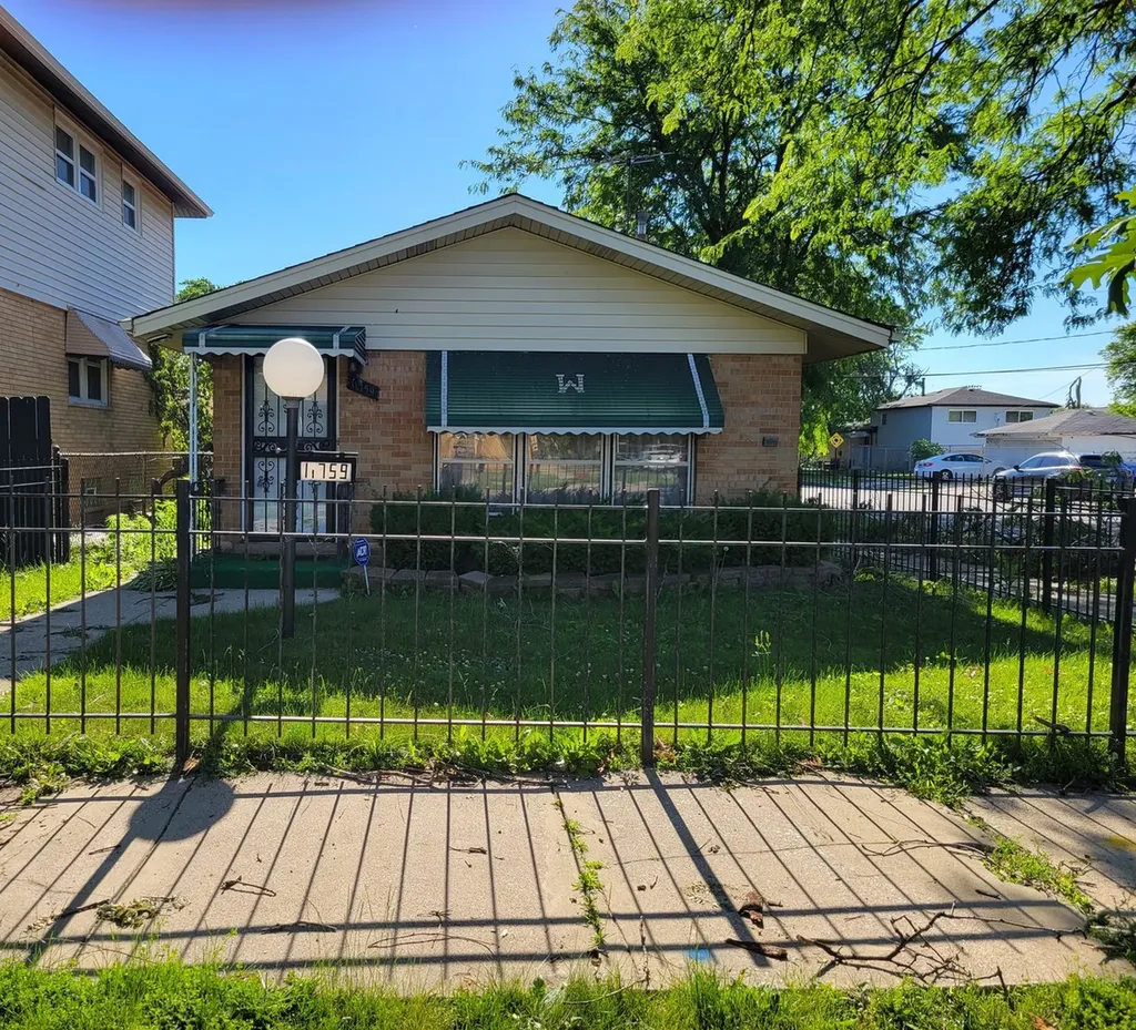 11759 South Laflin Street Chicago IL 60643