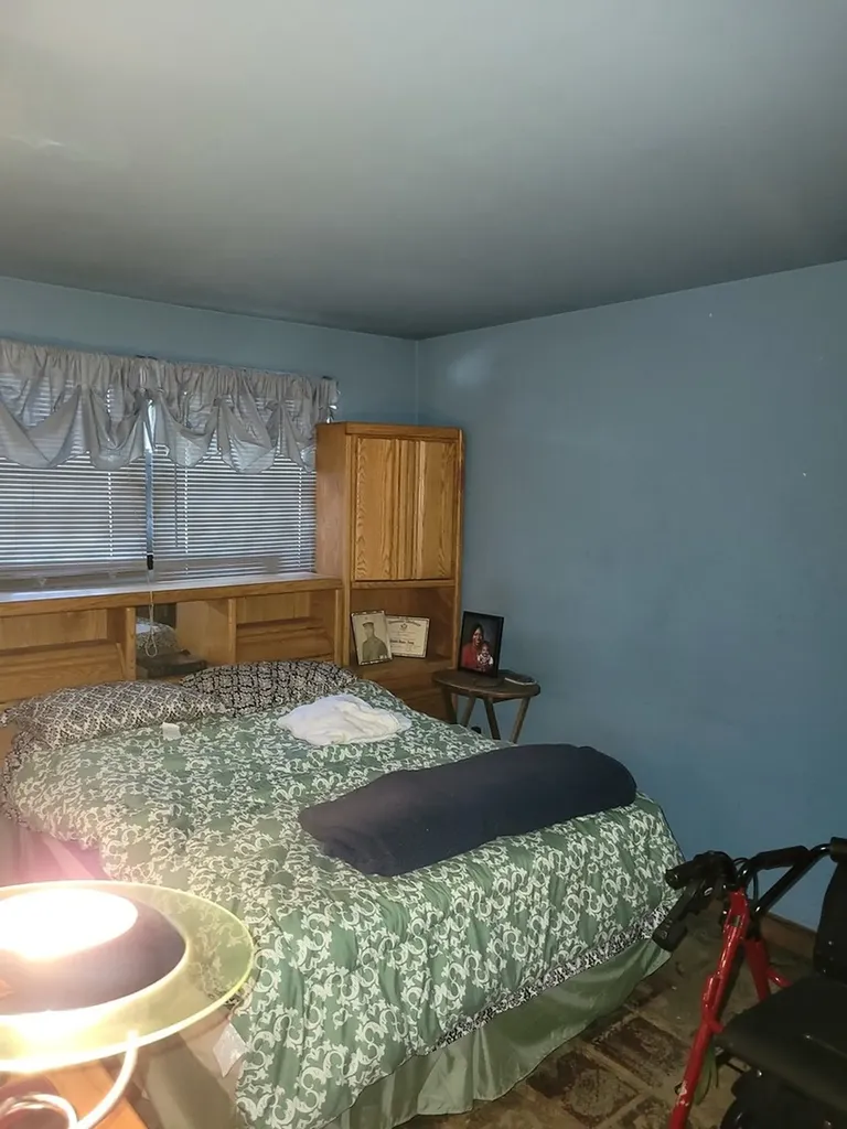 11759 South Laflin Street Chicago IL 60643
