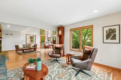 14 Brierwoods Lane Hawthorn Woods IL 60047