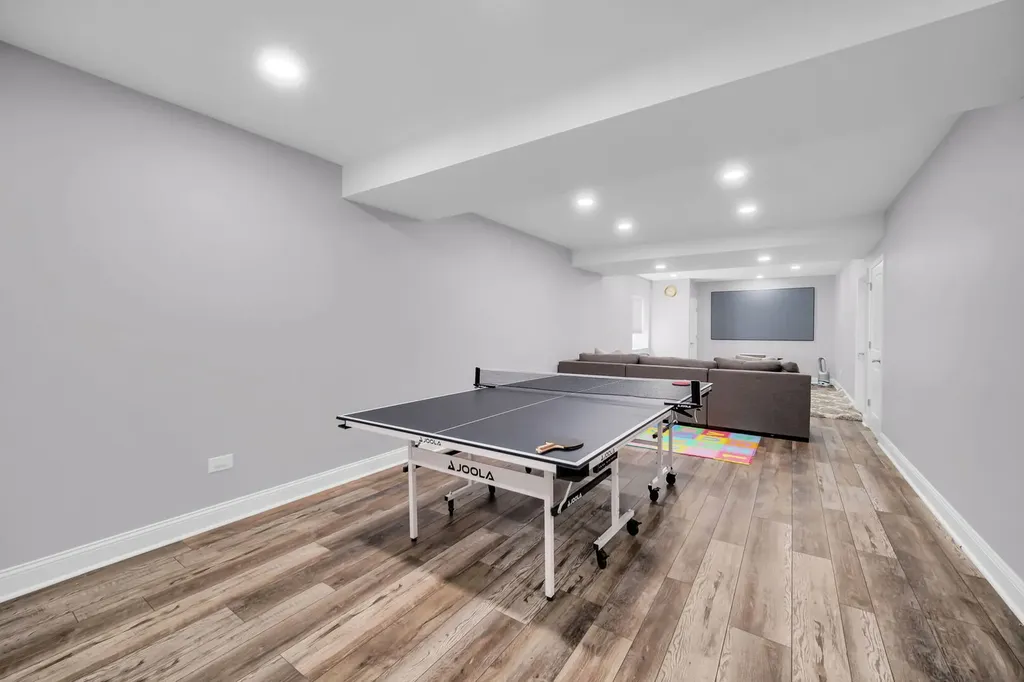 3919 Gold Cup Lane Naperville IL 60564
