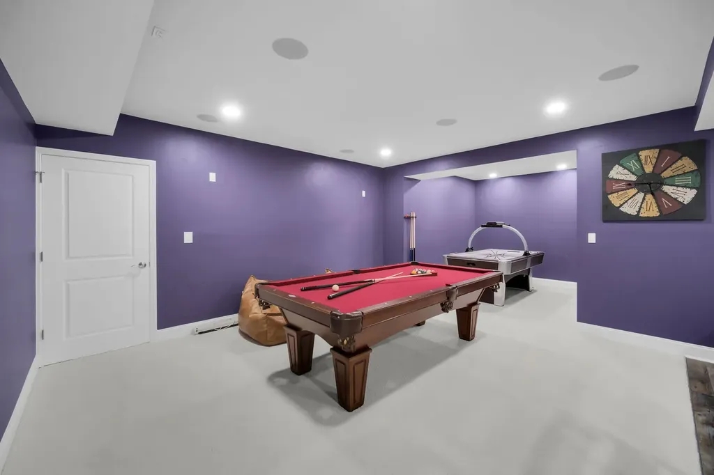 3919 Gold Cup Lane Naperville IL 60564