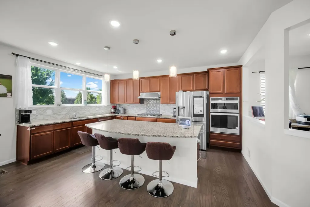 3919 Gold Cup Lane Naperville IL 60564