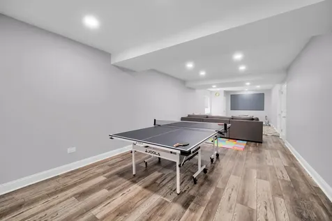 3919 Gold Cup Lane Naperville IL 60564