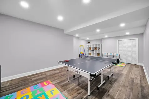 3919 Gold Cup Lane Naperville IL 60564