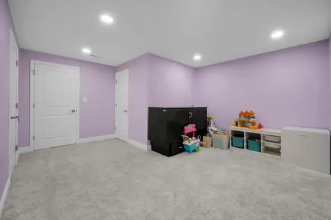 3919 Gold Cup Lane Naperville IL 60564