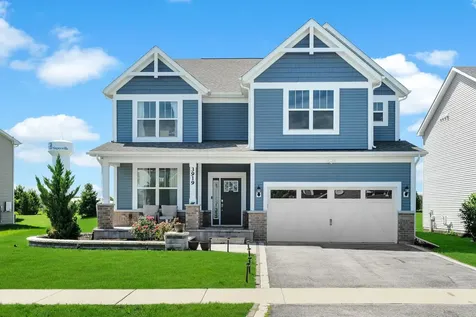 3919 Gold Cup Lane Naperville IL 60564
