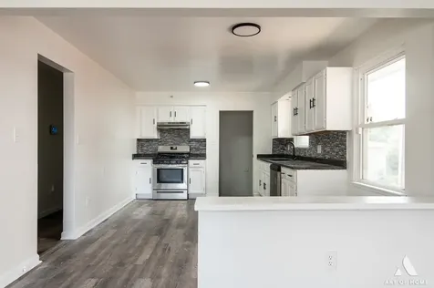 434 Mackinaw Avenue Calumet City IL 60409