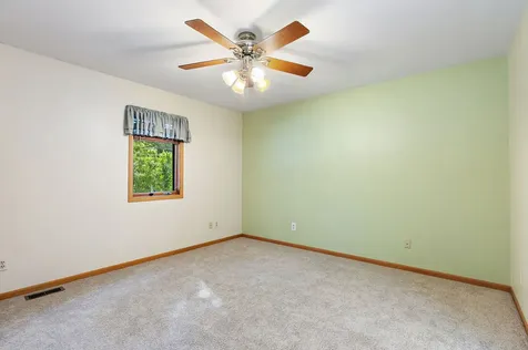 30 South Grant Street North Aurora IL 60542