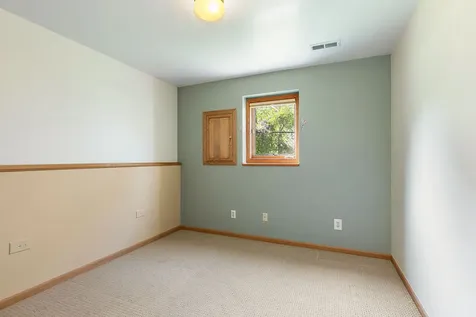 30 South Grant Street North Aurora IL 60542