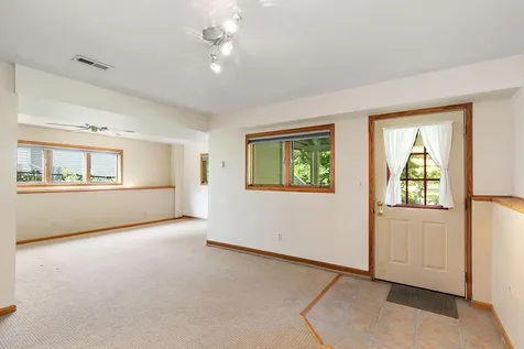 30 South Grant Street North Aurora IL 60542
