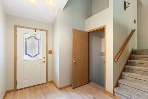 30 South Grant Street North Aurora IL 60542