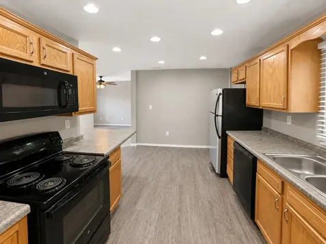 202 West Cedar Street Leroy IL 61752