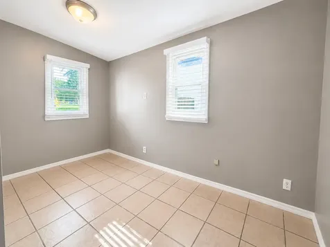 202 West Cedar Street Leroy IL 61752