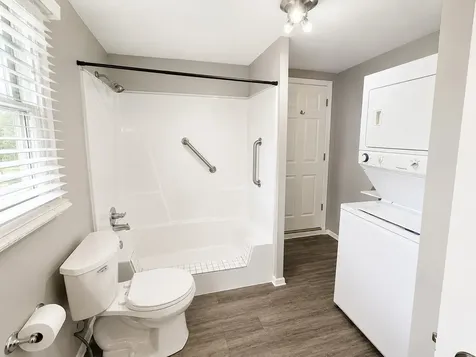 202 West Cedar Street Leroy IL 61752