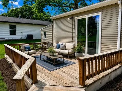 202 West Cedar Street Leroy IL 61752