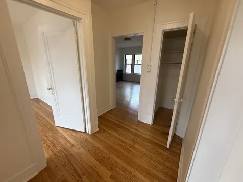 7353 North Damen Avenue Chicago IL 60645