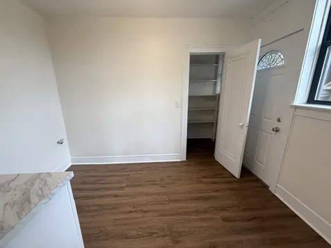 7353 North Damen Avenue Chicago IL 60645