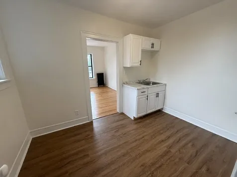 7353 North Damen Avenue Chicago IL 60645