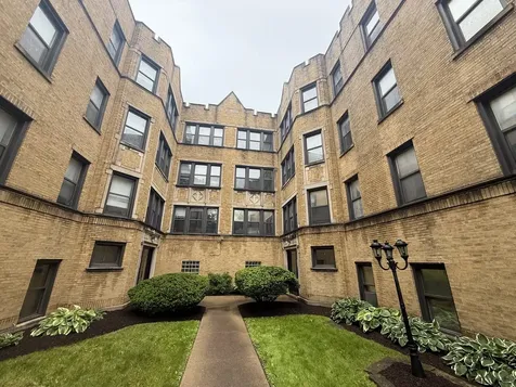7353 North Damen Avenue Chicago IL 60645