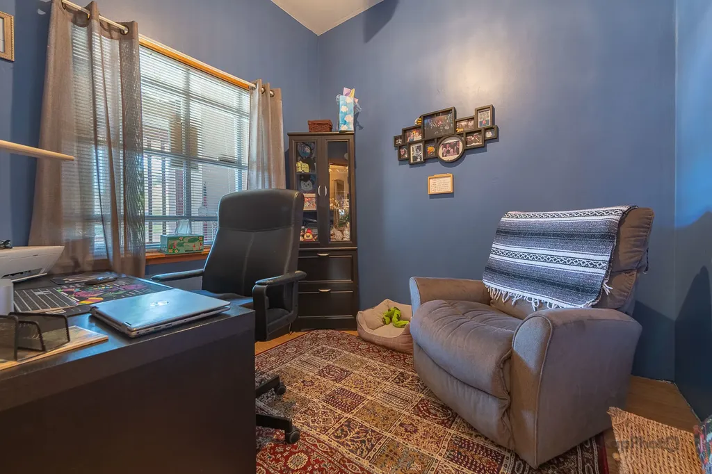 2910 South Quinn Street Chicago IL 60608
