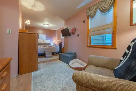 2910 South Quinn Street Chicago IL 60608