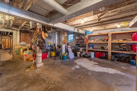 2910 South Quinn Street Chicago IL 60608