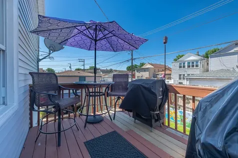 2910 South Quinn Street Chicago IL 60608
