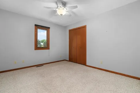 9690 Merino Run Roscoe IL 61073