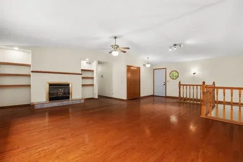 9690 Merino Run Roscoe IL 61073