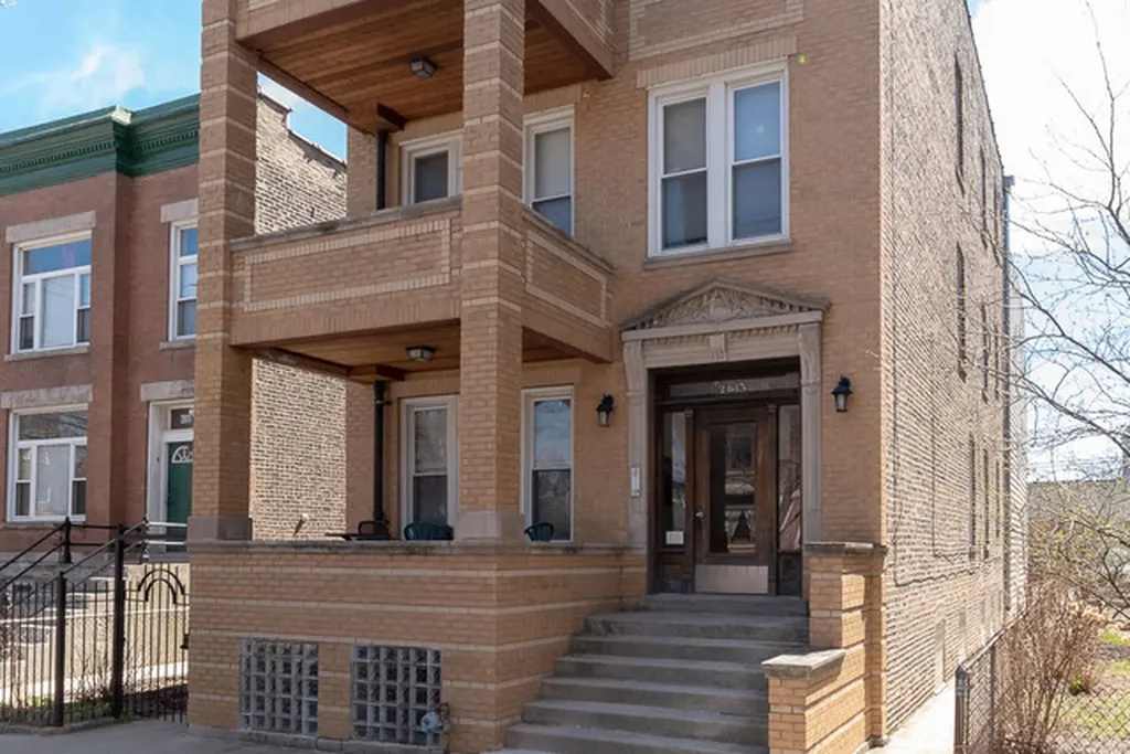 2615 West Rice Street Chicago IL 60622