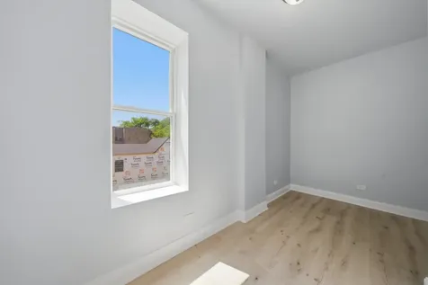 541 North Lawndale Avenue Chicago IL 60624