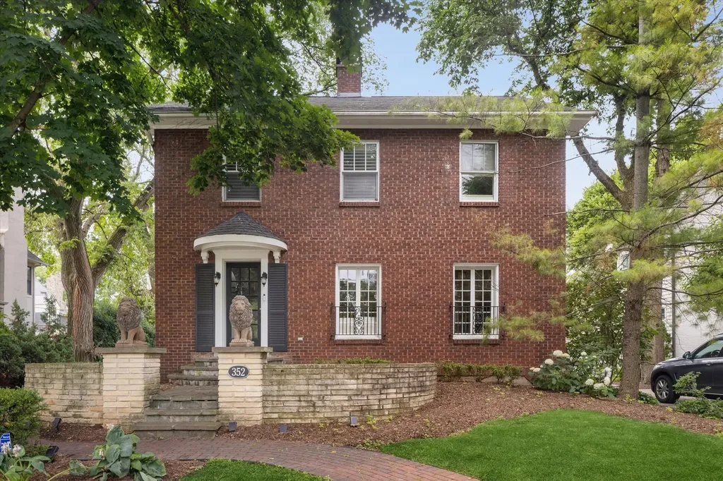 352 Ravine Road Hinsdale IL 60521
