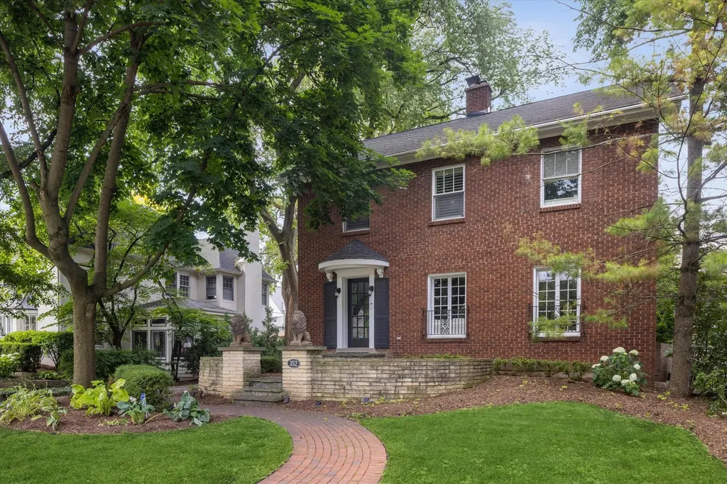 352 Ravine Road Hinsdale IL 60521