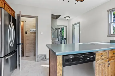 2016 Grove Lane Cary IL 60013