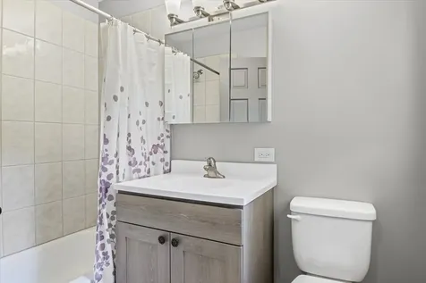 2016 Grove Lane Cary IL 60013