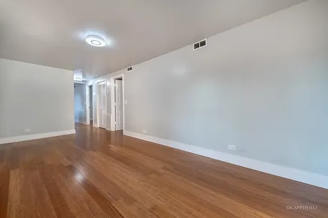 2828 South Wallace Street Chicago IL 60616