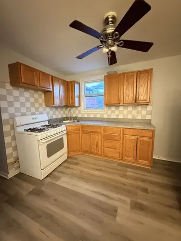 2828 South Wallace Street Chicago IL 60616