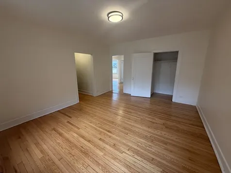 7353 North Damen Avenue Chicago IL 60645