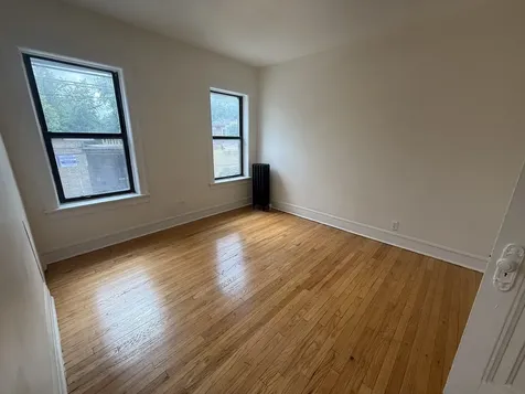 7353 North Damen Avenue Chicago IL 60645