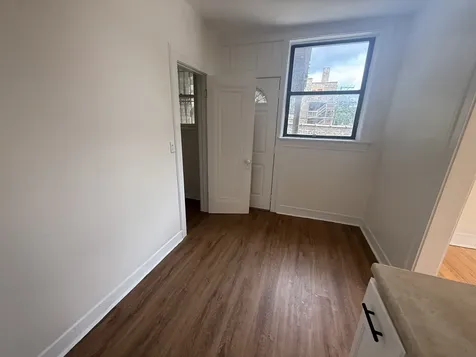 7353 North Damen Avenue Chicago IL 60645