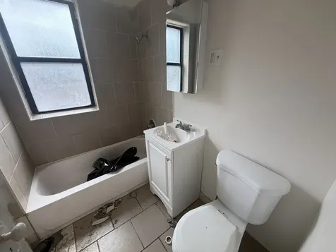 7353 North Damen Avenue Chicago IL 60645