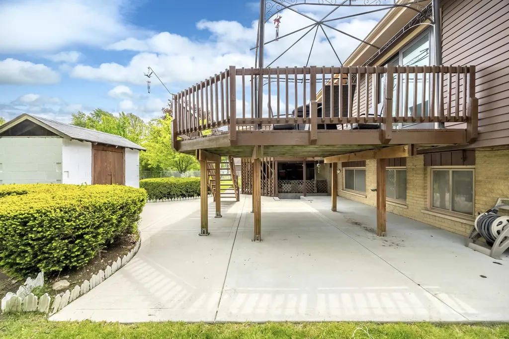 1410 West Jo Ann Lane Addison IL 60101